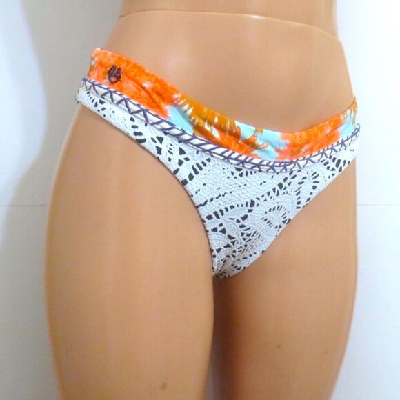 Maaji Frenzie Selfie Signature Cut Bikini Bottom - Picture 3 of 7